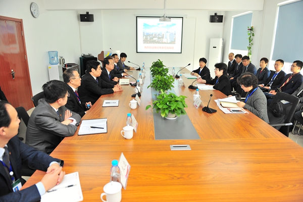 我校附属医院汇报会现场 我校附属医院汇报会现场